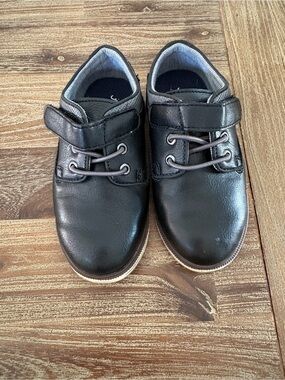 Toddler Boys Jumping Beans Black Dress Shoes size 8